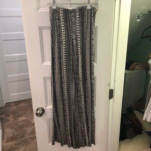 Black and White Paisley Flare Pants. Size L